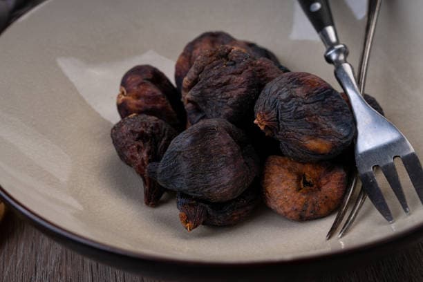 خرید انجیر خشک سیاه درجه دو + فروش ویژه